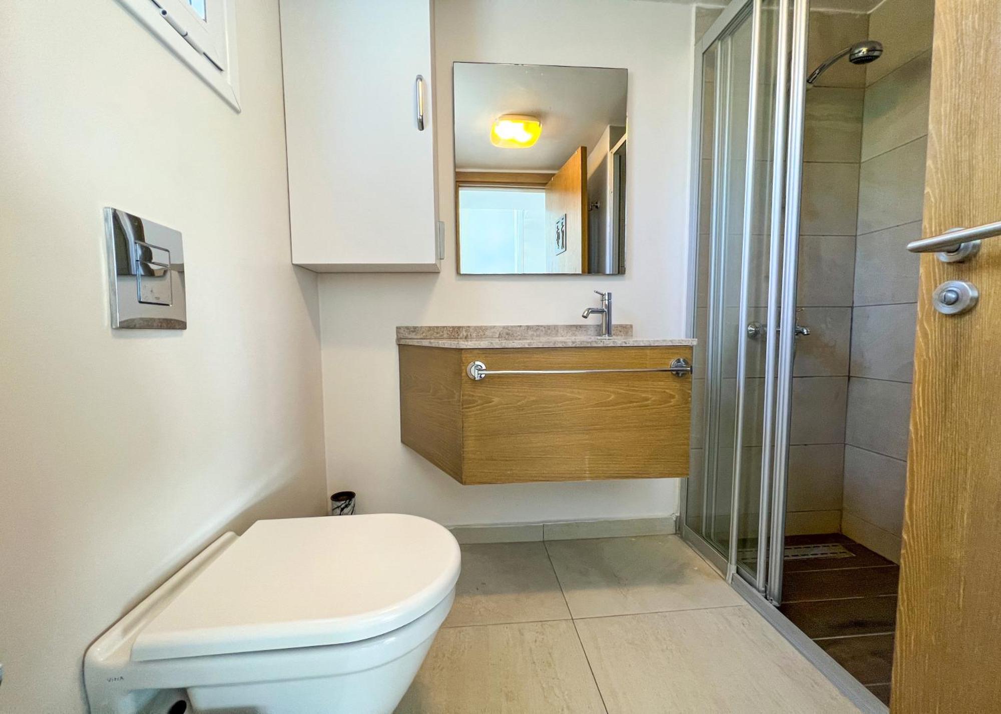 Garden Loft Apt With Pool In Alsancak Kyrenia Kyrenia  Exteriör bild